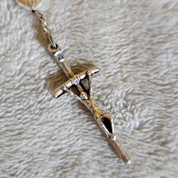 #549 Vintage Silver Tone Heart Rosary Bracelet - Picture 4 of 4